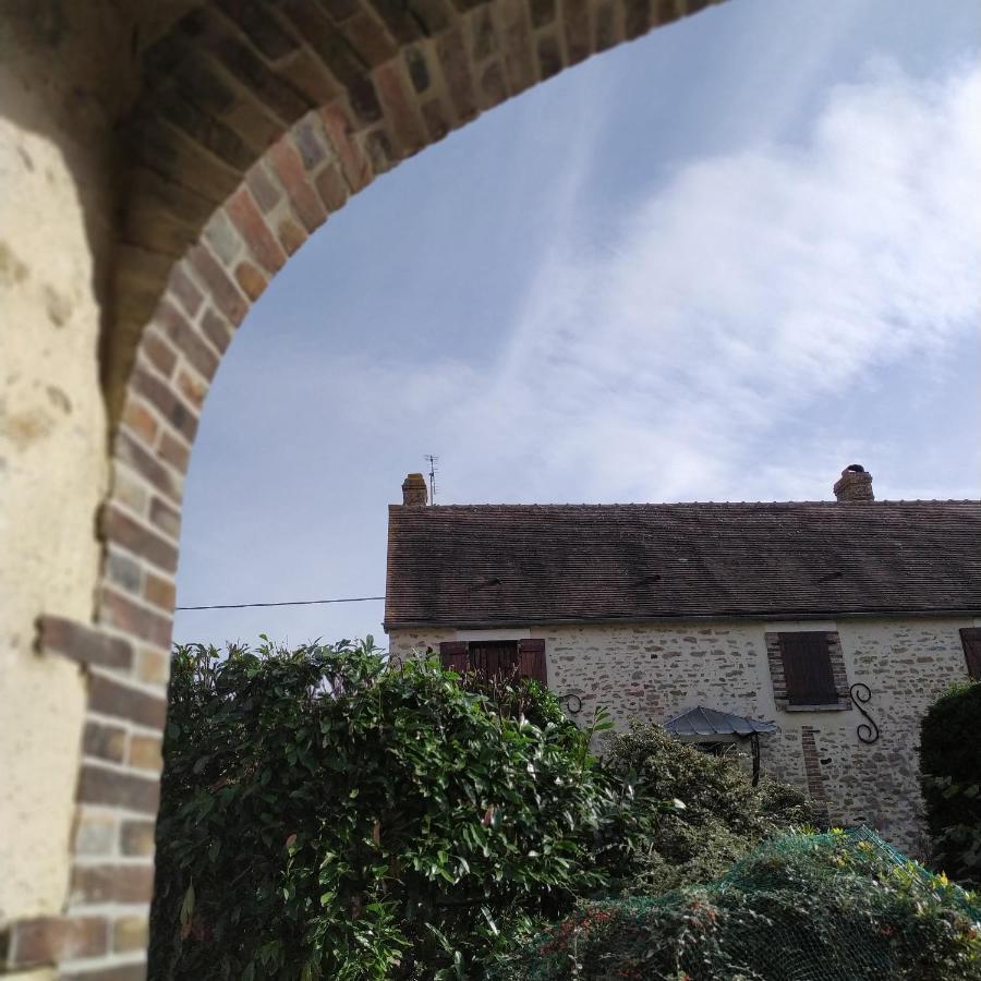 Gîte l'École Buissonnière Cheu Esterno foto