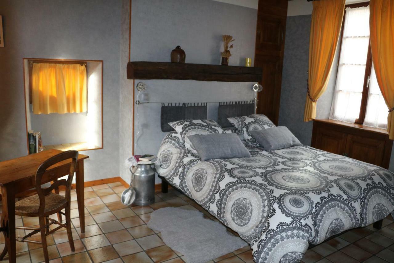 Gîte l'École Buissonnière Cheu Esterno foto
